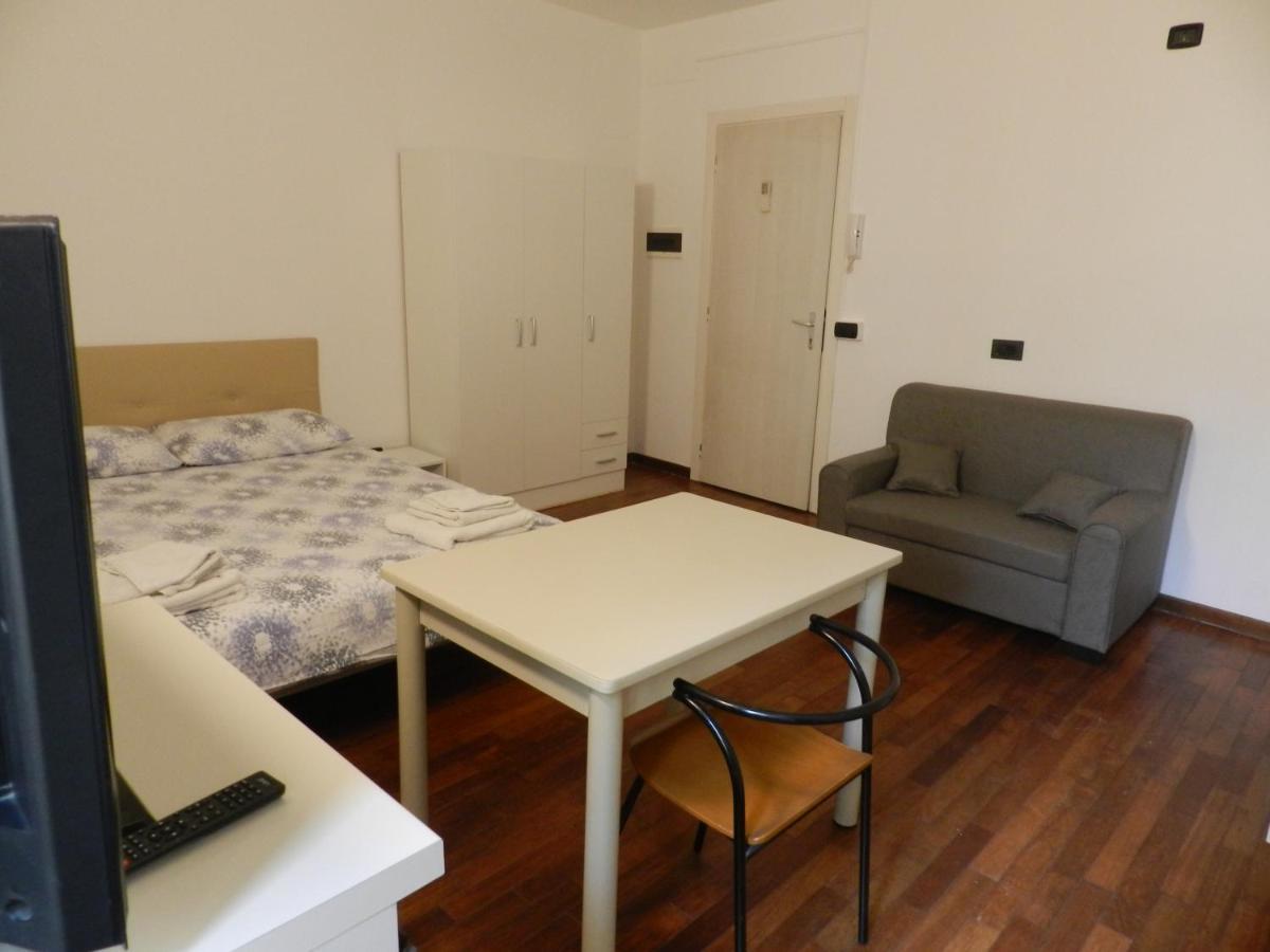 Bergamo Center Appartement Buitenkant foto